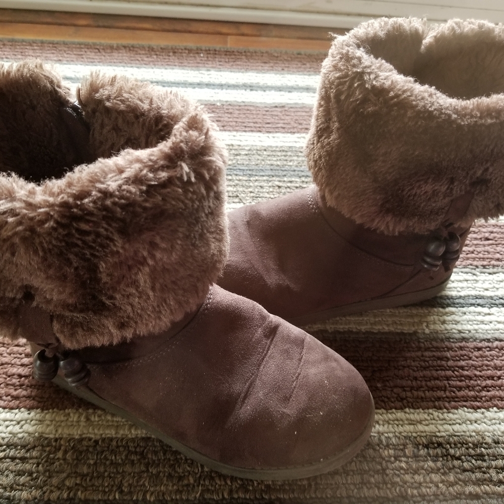 Brown boots